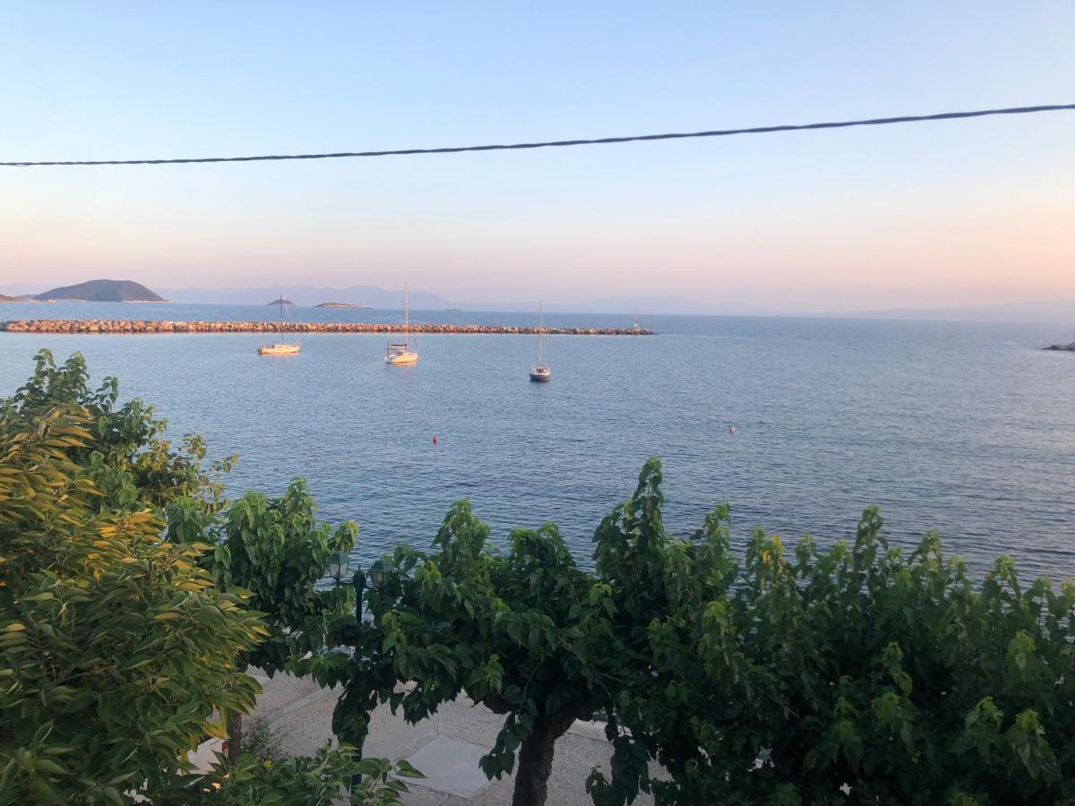 Jonny O, Apartment By The Sea Loutraki  Ngoại thất bức ảnh